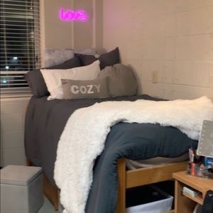 Dormco Unique Faded Black Twin XL Bedding Set